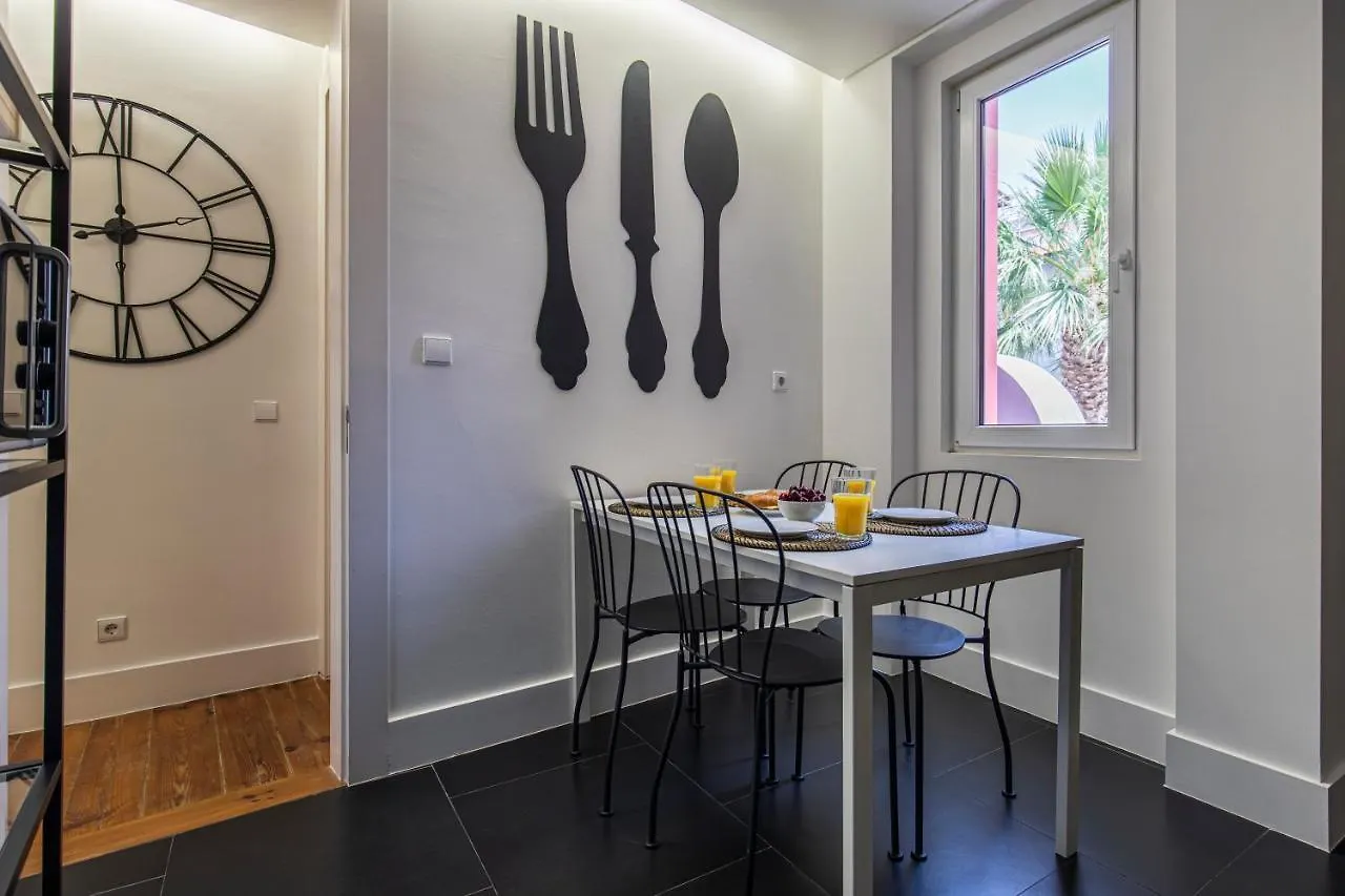 32 -Lovely 2 Bedroom Apt In Principe Real 리스본 포르투갈