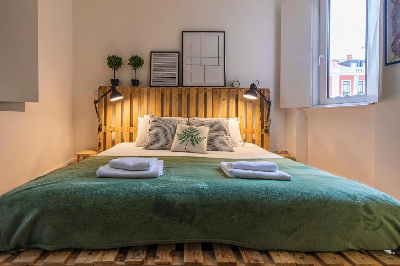 Апартаменты 32 -Lovely 2 Bedroom Apt In Principe Real Лиссабон Португалия