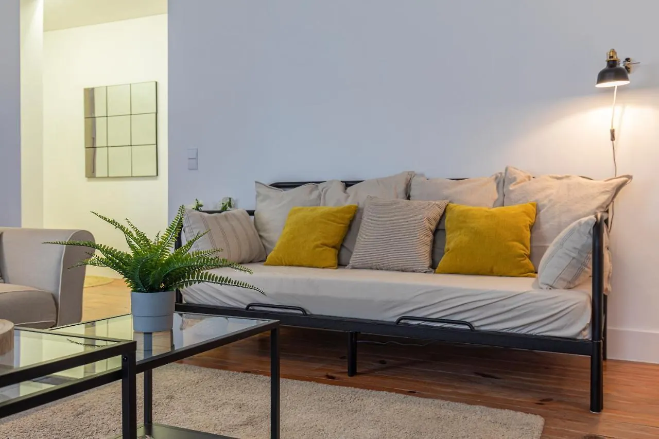 32 -Lovely 2 Bedroom Apt In Principe Real Лиссабон